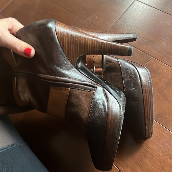 Barbara Bui brown leather boots EUC size 38 US 7 - Picture 3 of 4